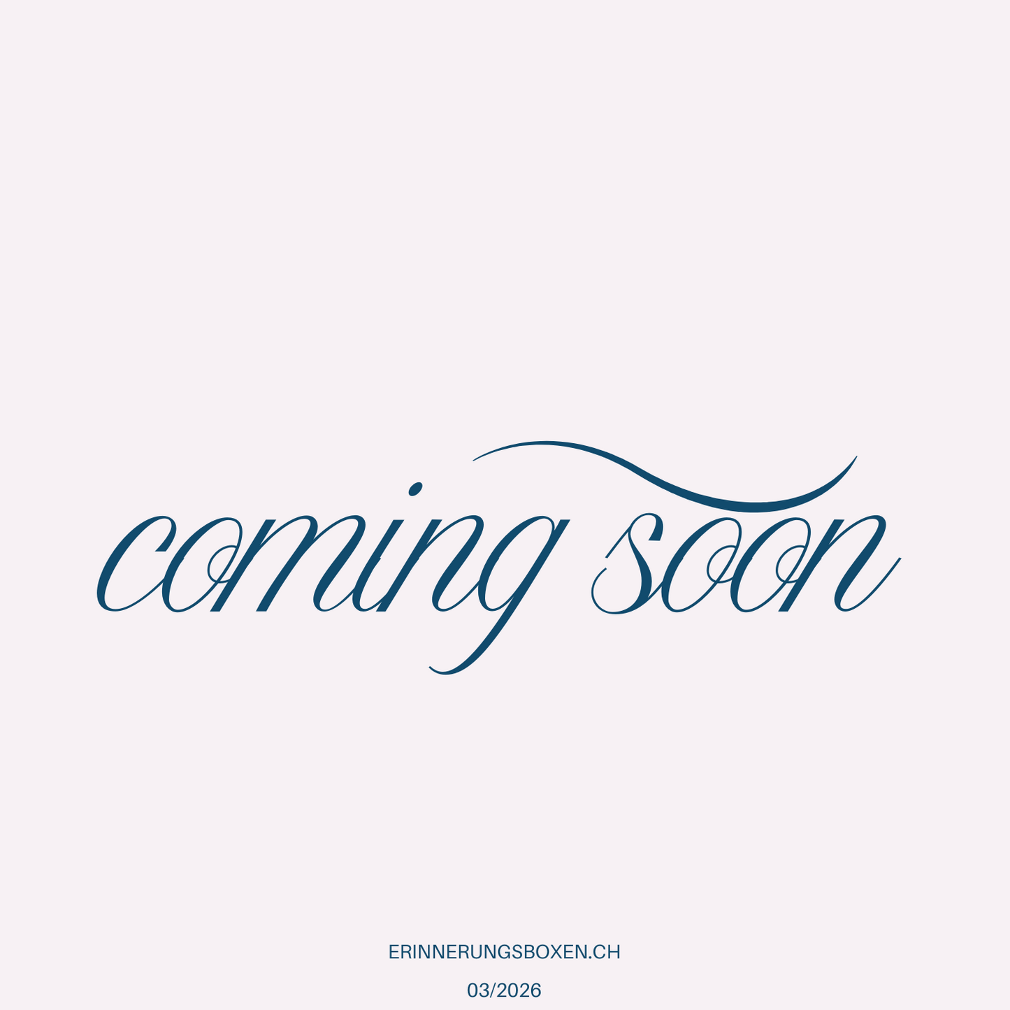 Coming Soon Bild für neue personalisierte Erinnerungsbox aus Holz