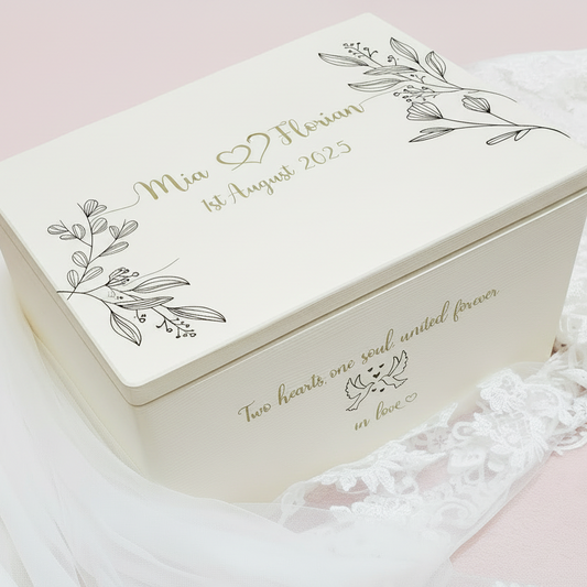 Wooden wedding keepsake box – hand-painted &amp; personalized (without engraving)